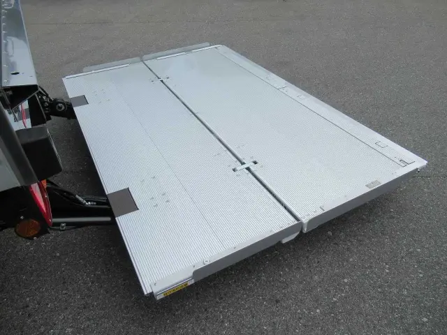 三菱 ファイター 2KG-FK65F(2WD)の写真11