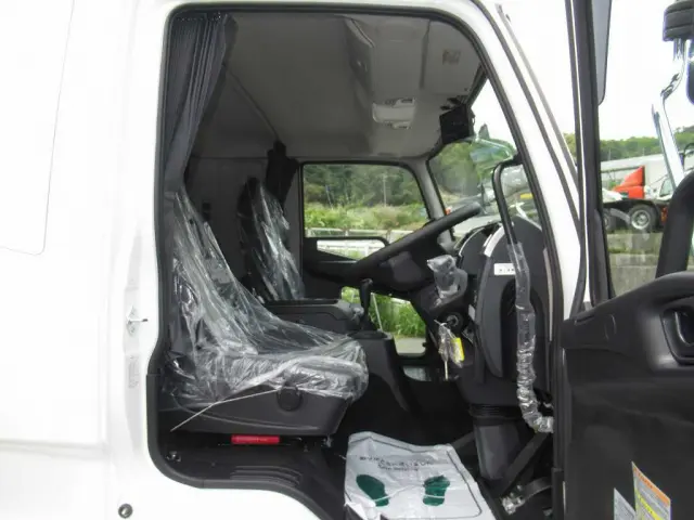 三菱 ファイター 2KG-FK65F(2WD)の写真21