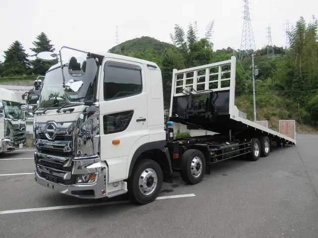 日野 プロフィア 2DG-FW1AHC(8x4)の写真1