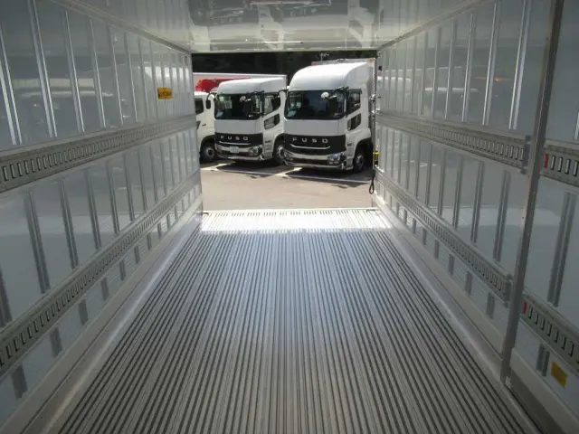 日野 レンジャー 2KG-FD2ABG(2WD)の写真11