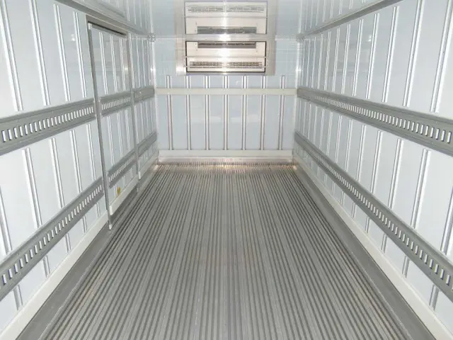 日野 レンジャー 2KG-FD2ABG(2WD)の写真9