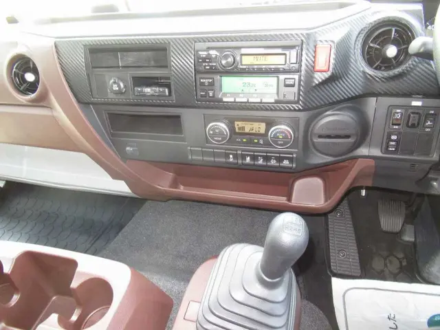 日野 レンジャー 2KG-FD2ABG(2WD)の写真16