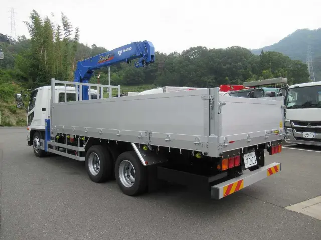 三菱 ファイター 2DG-FQ62F(6x4)の写真5