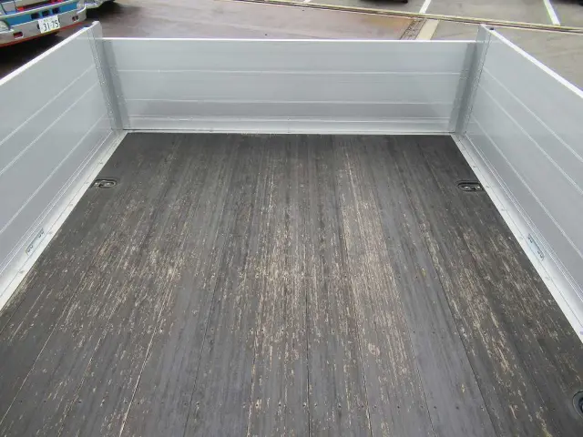 三菱 ファイター 2DG-FQ62F(6x4)の写真9