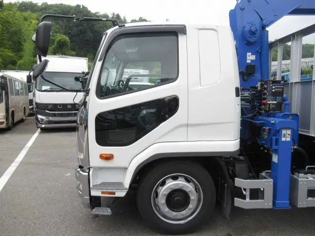 三菱 ファイター 2DG-FQ62F(6x4)の写真15