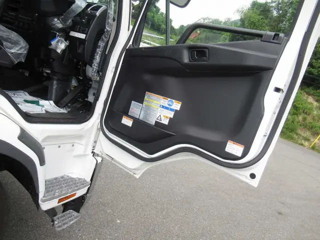 三菱 ファイター 2DG-FQ62F(6x4)の写真22