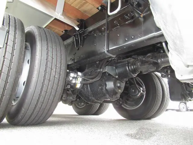 三菱 ファイター 2DG-FQ62F(6x4)の写真23