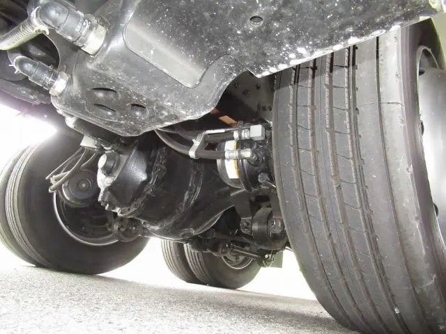 三菱 ファイター 2DG-FQ62F(6x4)の写真24