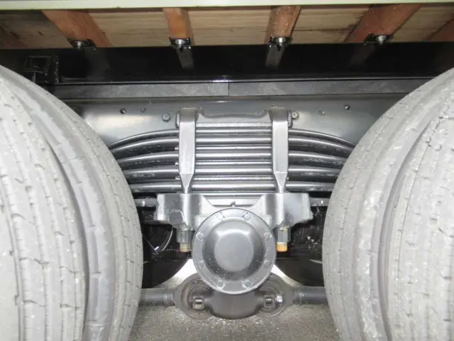 三菱 ファイター 2DG-FQ62F(6x4)の写真26