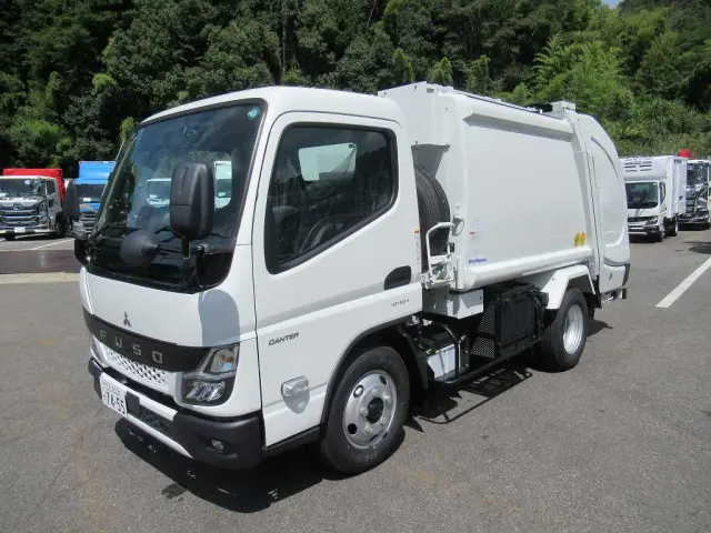 三菱 キャンター 2RG-FEAV0(2WD)の写真2