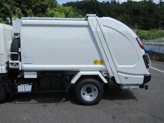 三菱 キャンター 2RG-FEAV0(2WD)の写真7
