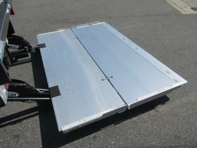 日野 レンジャー 2KG-FD2ABG(2WD)の写真8