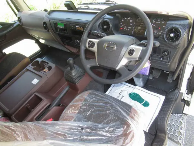 日野 レンジャー 2KG-FD2ABG(2WD)の写真16