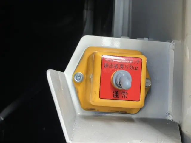 日野 レンジャー 2KG-FC2ABA(2WD)の写真15