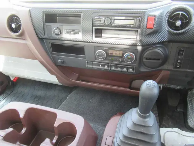 日野 レンジャー 2KG-FC2ABA(2WD)の写真20