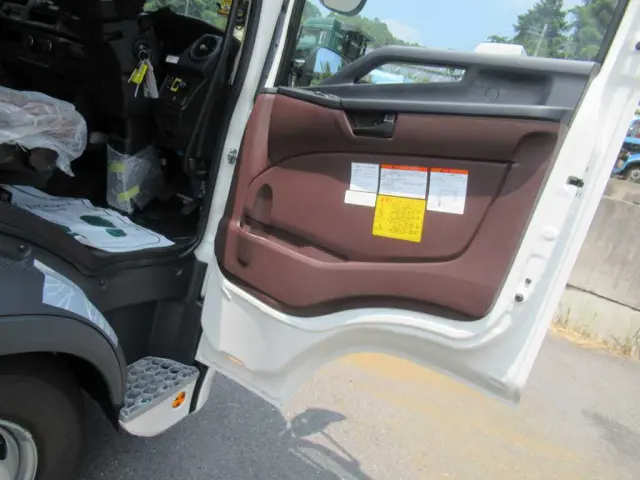 日野 レンジャー 2KG-FC2ABA(2WD)の写真24