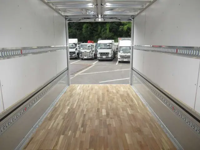 三菱 ファイター 2KG-FK65F(2WD)の写真10