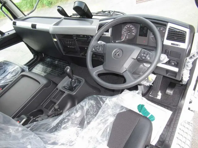 三菱 ファイター 2KG-FK65F(2WD)の写真17