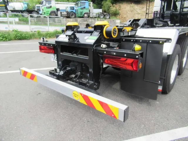 三菱 スーパーグレート 2PG-FV80VY(8x4)の写真10