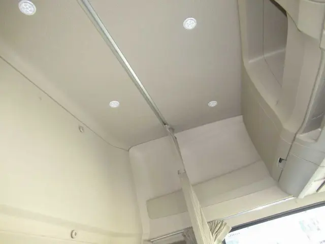 日野 プロフィア 2DG-FS1AHE(6x4)の写真23