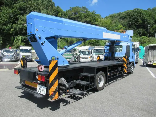 いすゞ フォワード PDG-FTR34S2(2WD)の写真4