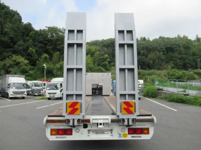 三菱 スーパーグレート 2PG-FS70HZ(8x4)の写真6