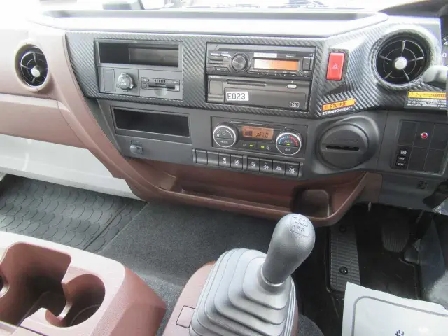 日野 レンジャー 2KG-FE2ACA(2WD)の写真20