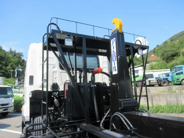 日野 プロフィア 2DG-FS1AJE(6x4)の写真7