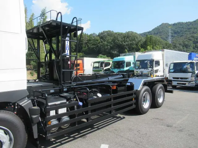 日野 プロフィア 2DG-FS1AJE(6x4)の写真10