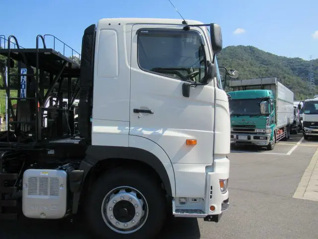 日野 プロフィア 2DG-FS1AJE(6x4)の写真14