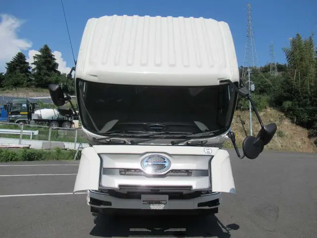 日野 プロフィア 2DG-FS1AJE(6x4)の写真15