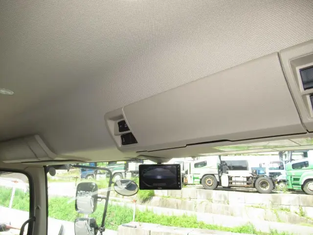 日野 プロフィア 2DG-FS1AJE(6x4)の写真21