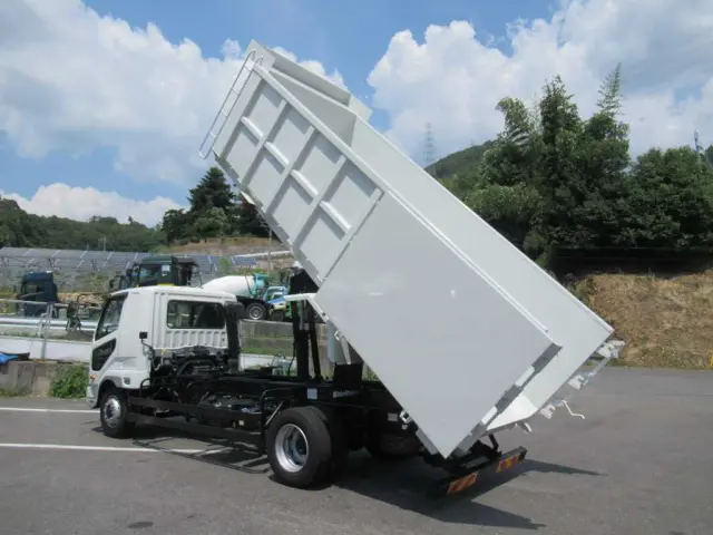 三菱 ファイター 2KG-FK62FZの写真9