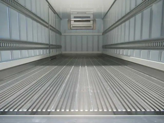 日野 レンジャー 2KG-FD2ABG(2WD)の写真9