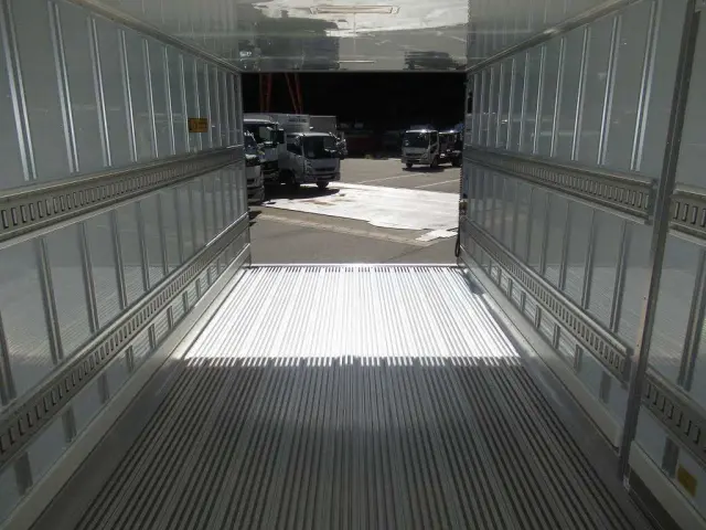 日野 レンジャー 2KG-FD2ABG(2WD)の写真10