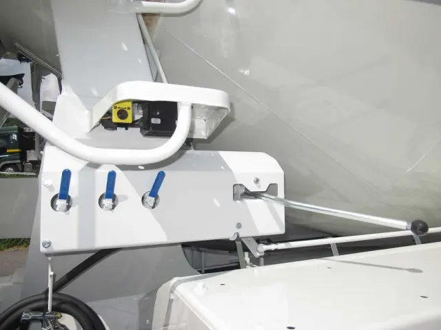 三菱 スーパーグレート 2KG-FV80GX(6x4)の写真12