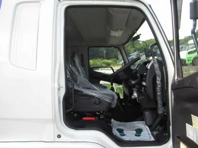 三菱 ファイター 2DG-FQ62F(6x4)の写真21