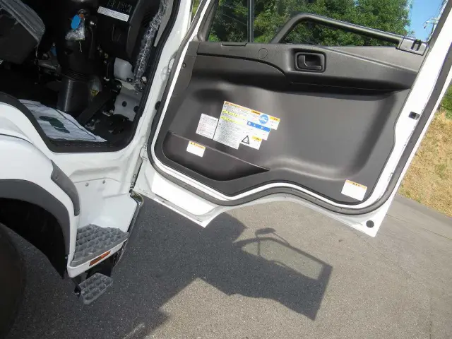 三菱 ファイター 2DG-FQ62F(6x4)の写真22