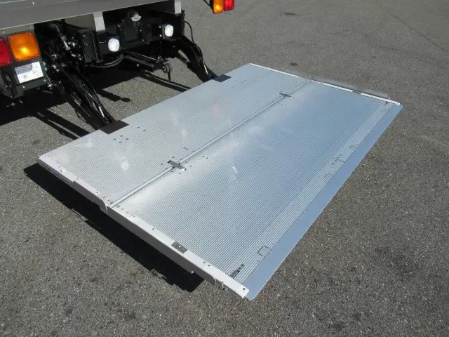 三菱 ファイター 2KG-FK65F(2WD)の写真9