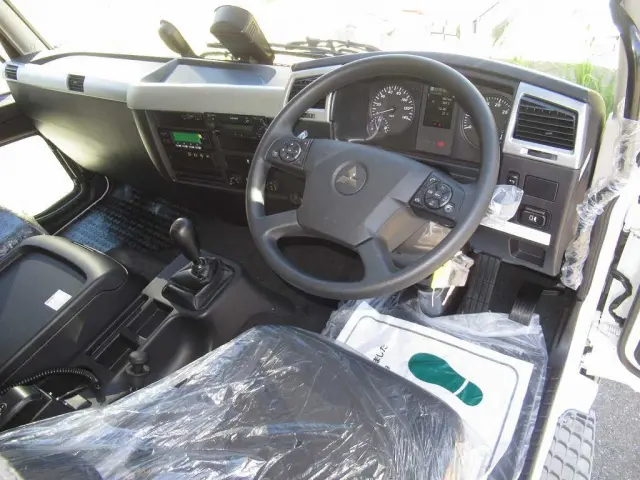 三菱 ファイター 2KG-FK65F(2WD)の写真15