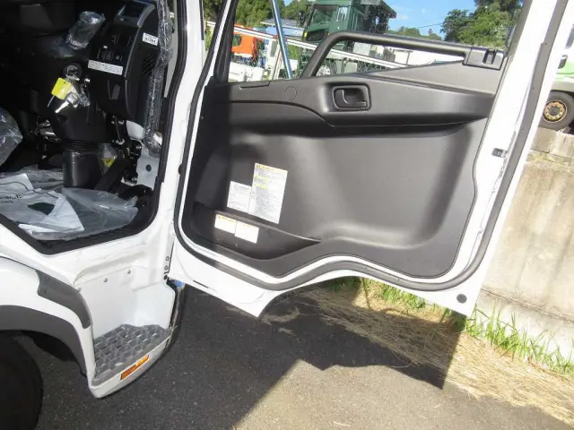 三菱 ファイター 2KG-FK65F(2WD)の写真20