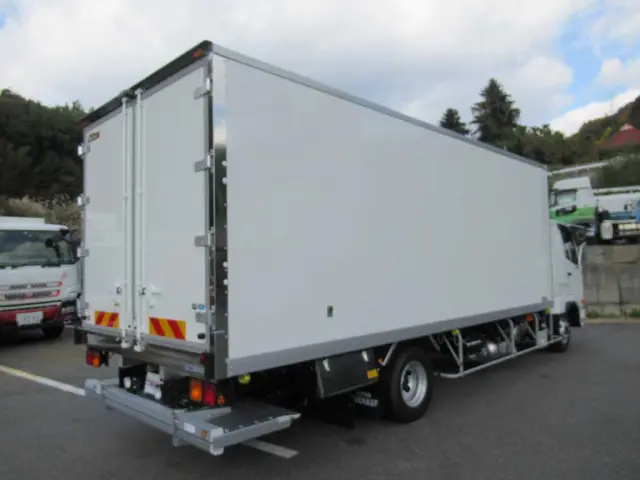 三菱 ファイター 2KG-FK65F(2WD)の写真3