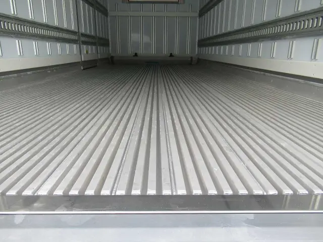 三菱 ファイター 2KG-FK65F(2WD)の写真9