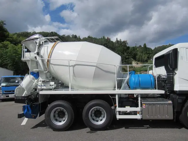 三菱 スーパーグレート 2KG-FV80GX(6x4)の写真6