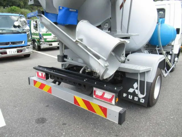 三菱 ファイター 2KG-FK72F(2WD)の写真9