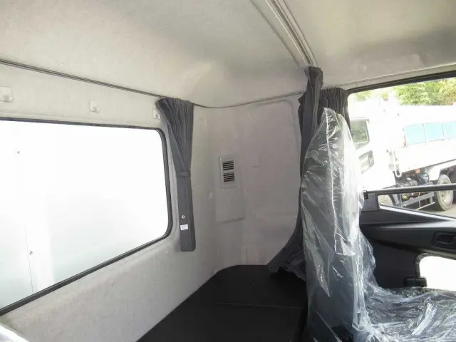 三菱 ファイター 2KG-FK65F(2WD)の写真18