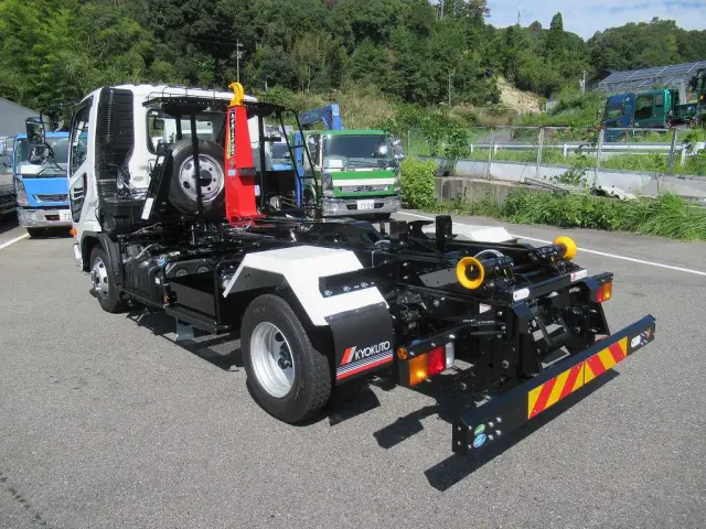 三菱 ファイター 2KG-FK72F(2WD)の写真4