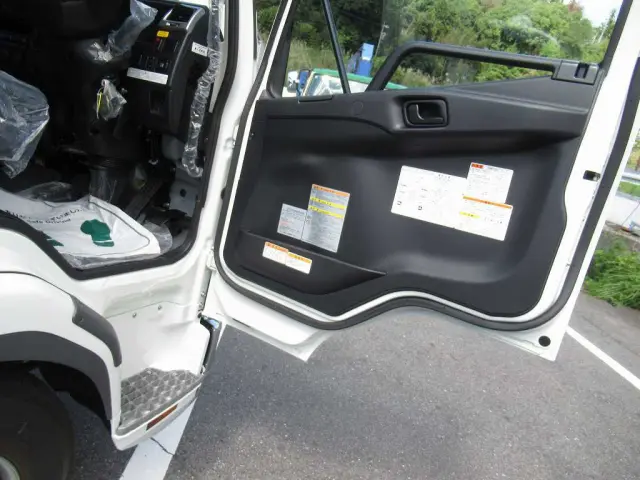 三菱 ファイター 2KG-FK72F(2WD)の写真21