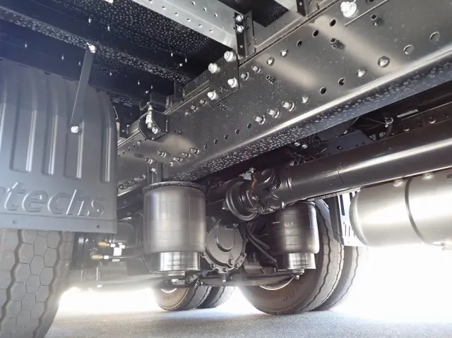 日野 プロフィア 2DG-FW1AHC(8x4)の写真23