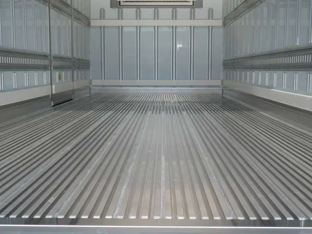 日野 レンジャー 2KG-FD2ABG(2WD)の写真9